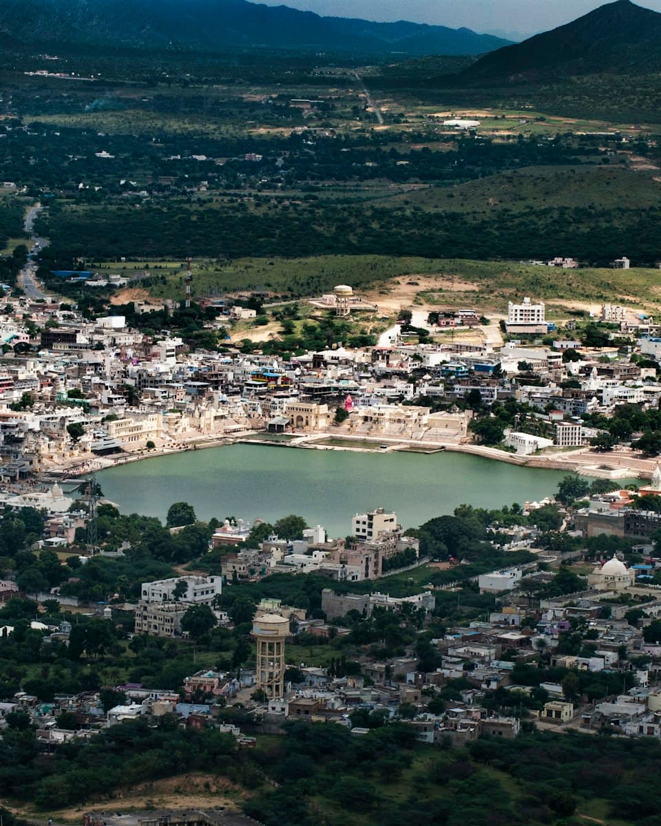 Force Urbania hire in Pushkar, Rajasthan