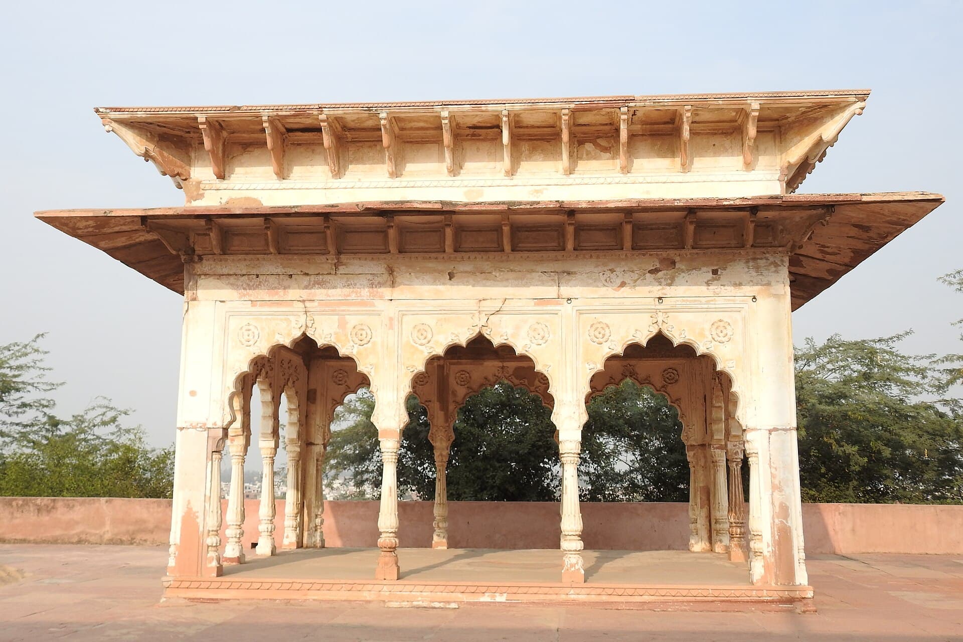 Force Urbania hire in Bharatpur