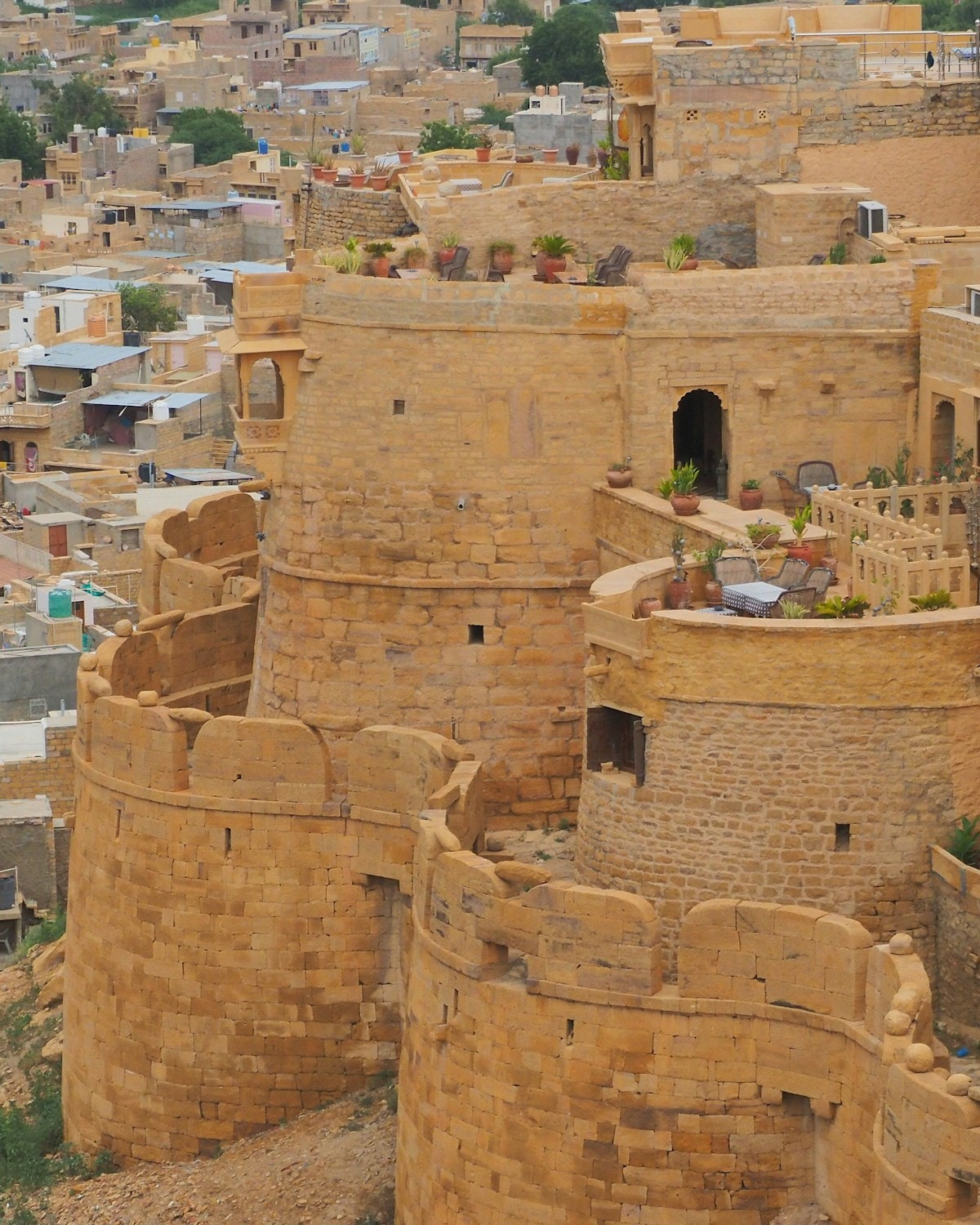 Jaisalmer Desert Safari Guide: Sam Sand Dunes Experience 2026